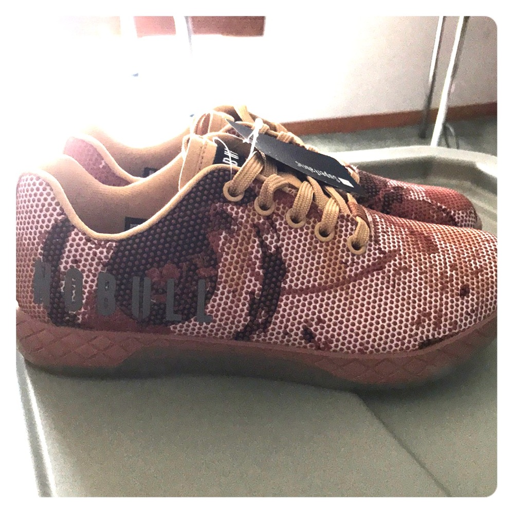 Brand-new NOBULL sneakers